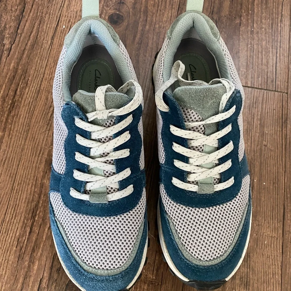 Clarks Blue and Gray Athletic Shoes 8 Hiking
